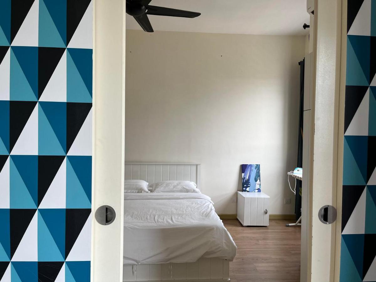Casa Rv Homestay Mkh Boulevard كاجانغ المظهر الخارجي الصورة