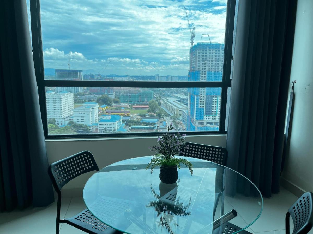 Casa Rv Homestay Mkh Boulevard كاجانغ المظهر الخارجي الصورة