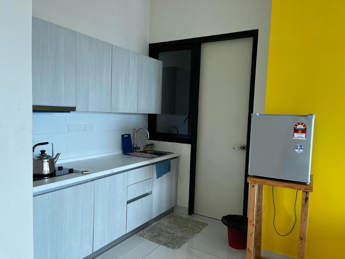 Casa Rv Homestay Mkh Boulevard كاجانغ المظهر الخارجي الصورة