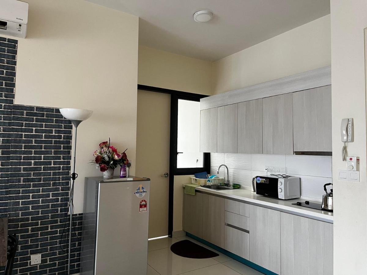 Casa Rv Homestay Mkh Boulevard كاجانغ المظهر الخارجي الصورة